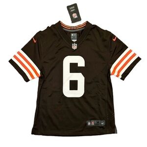 Nike Cleveland Browns NFL Mayfield #6 Football Jersey Youth Size M - NWT $85